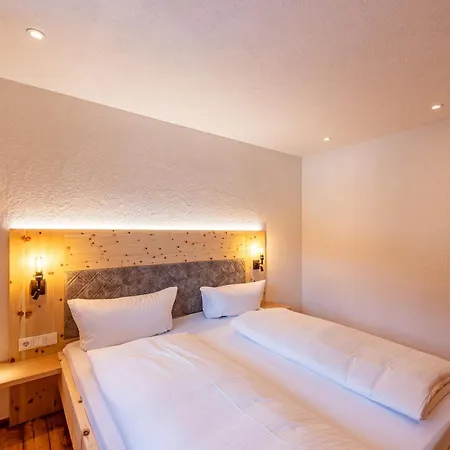 度假居 Zugspitzapps,villa Sonnenschein 埃尔瓦尔德